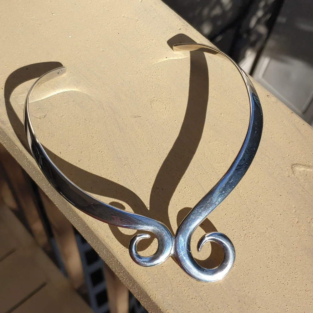 Ladies, Silver Choker - Picture 3 of 3